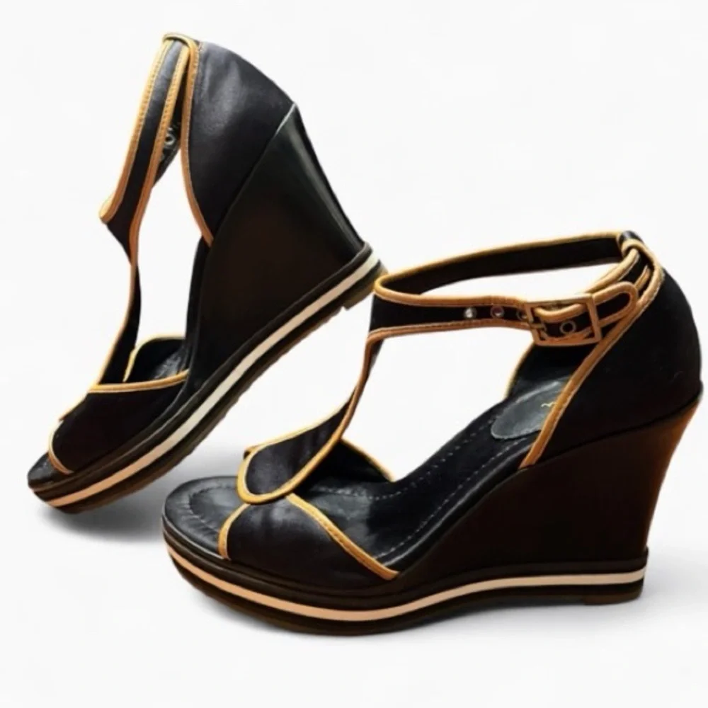 VINTAGE COLE HAAN AIR RICKI NIKE Wedge Sandals Women’s SZ 8 Black & Tan T-Strap